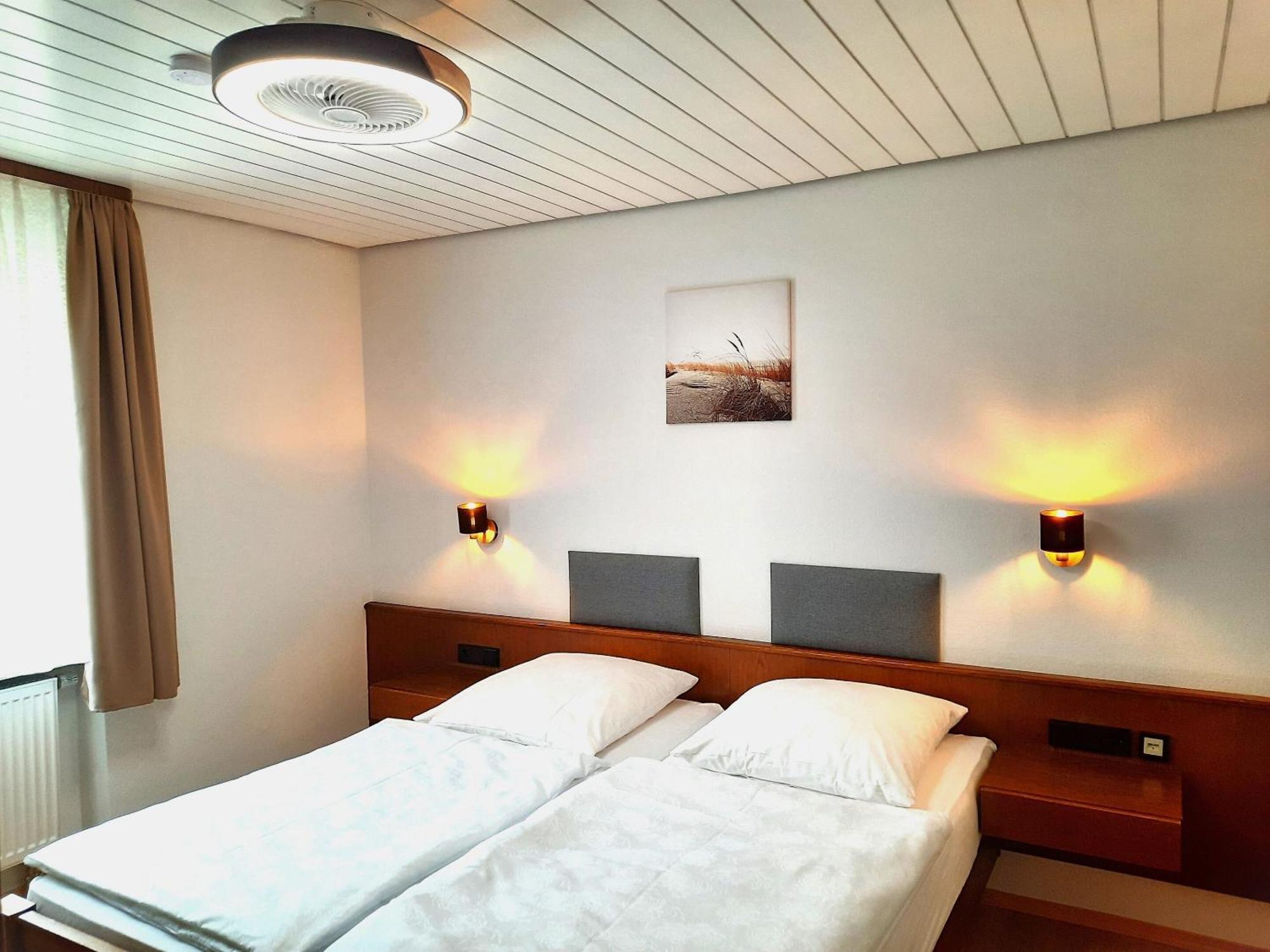 Landgasthof Gruener Baum Regnitzlosau Luaran gambar