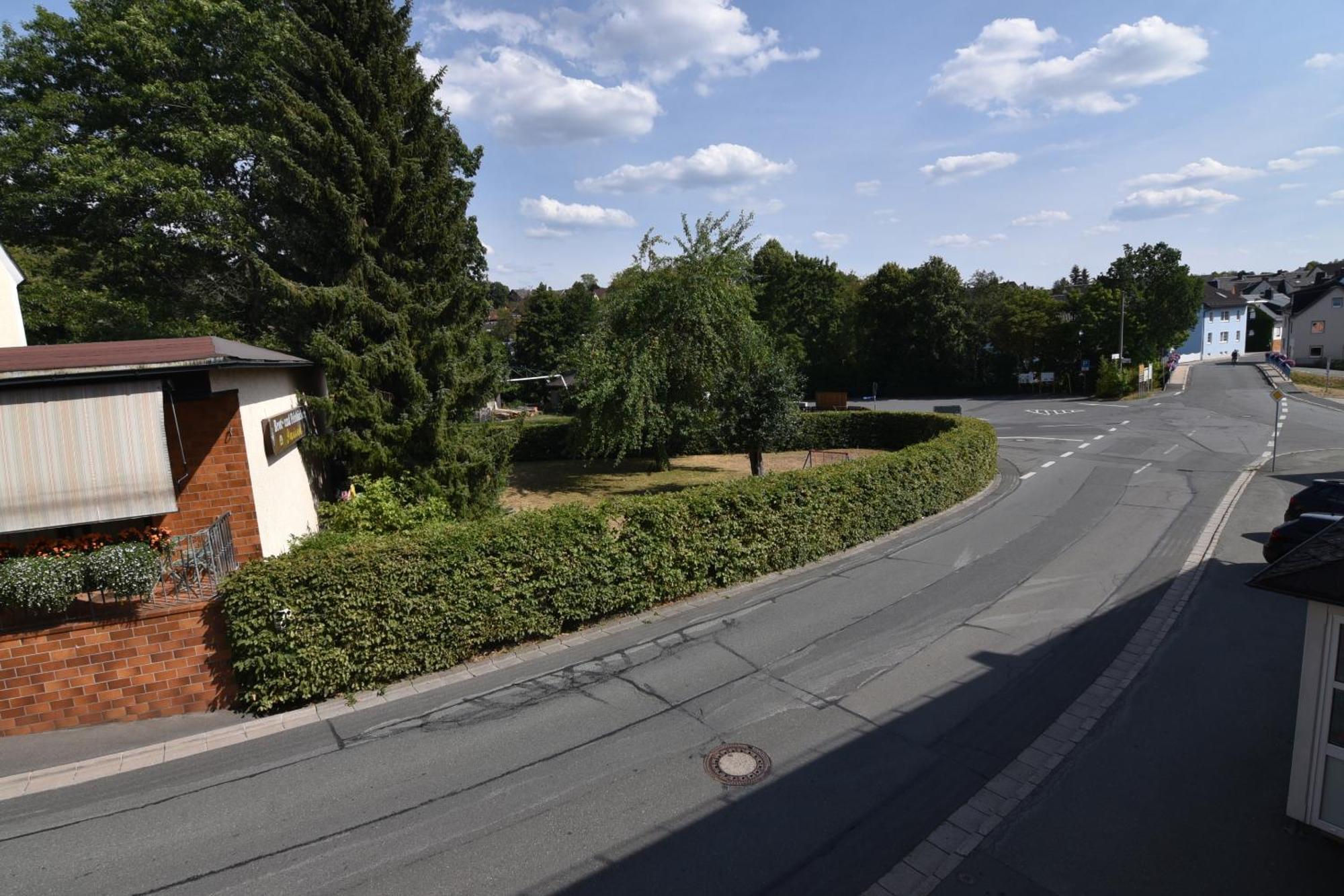 Landgasthof Gruener Baum Regnitzlosau Bilik gambar