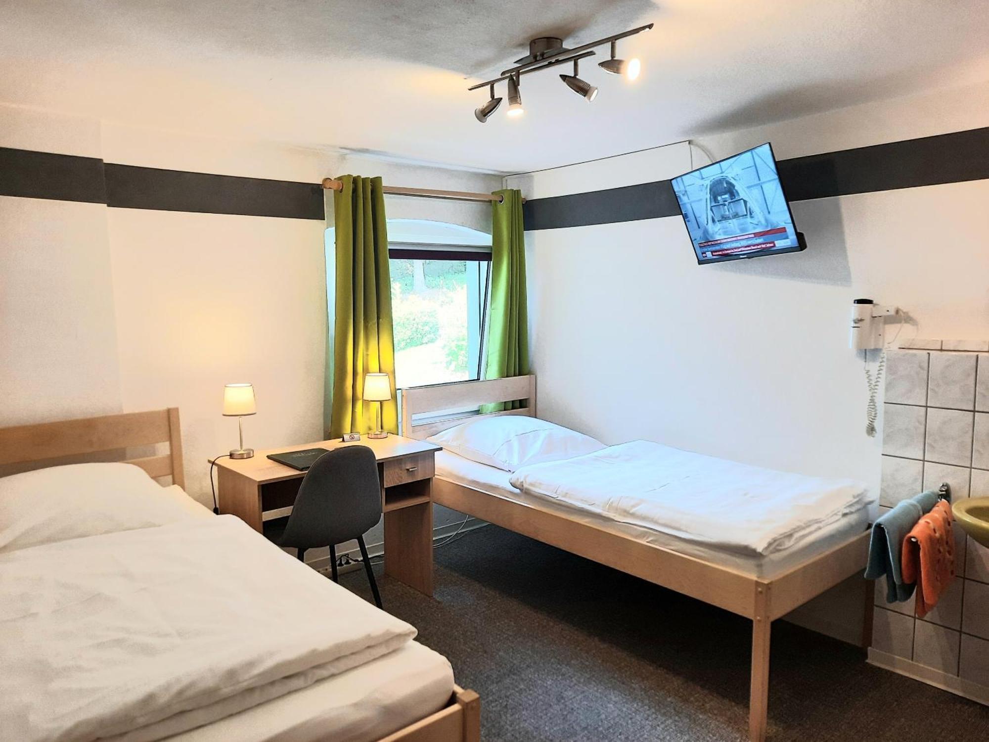 Landgasthof Gruener Baum Regnitzlosau Bilik gambar